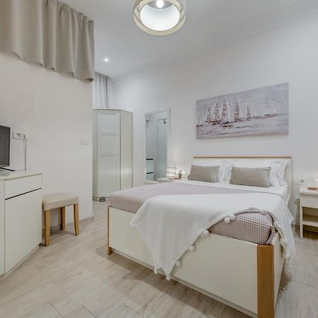 Victoria Luxury Rooms - Split Downtown Bagian luar foto
