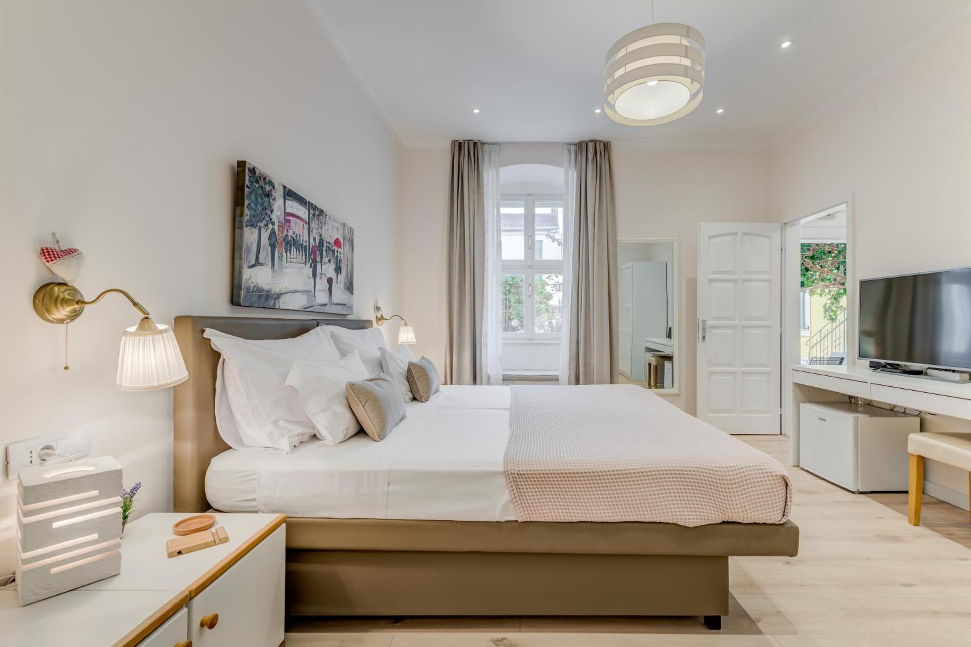 Victoria Luxury Rooms - Split Downtown Bagian luar foto